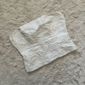 Reformation Giorgia Top Strapless Smocked Back White Floral Brocade Sz 6